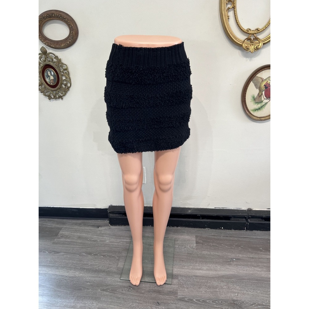 Guizio Black Textured Fuzzy Knitted Mini Skirt Zipper Accent Size Small